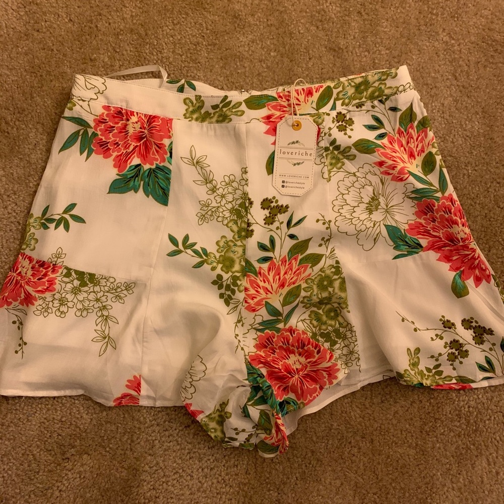 Flower shorts